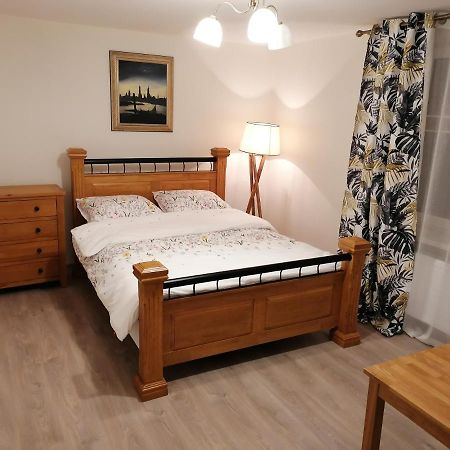 Dabrowka Apartment Нови Сонч Екстериор снимка